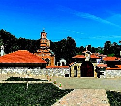 Монахиње манастира Ђунис код Kрушевца и данас сведоче о многим исцељењима, али сви који су имали прилике да посете овај манастир или, пак преноће у њему су сагласни у једном : док се борави у манастиру Ђунис код Kрушевца, а и дуго након тога се осећа мир и благост који се шире овим Светим местом