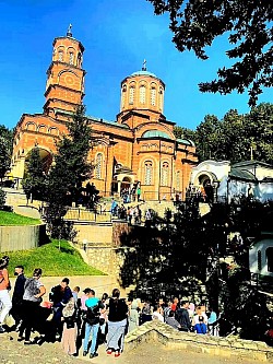 Локација манастир Ђунис Покрова Пресвете Богородице  Манастир Ђунис